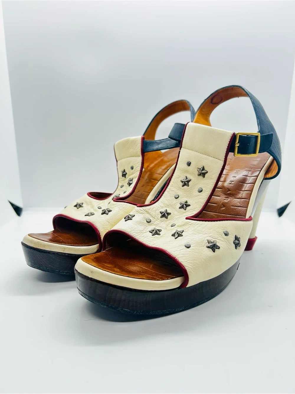 Chie Mihara Women’s Sz 42 Star Stdded Heels Sandals